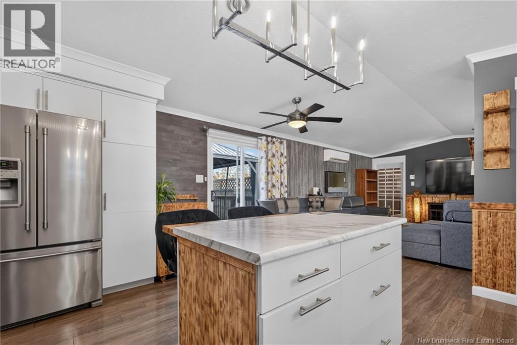 248 Bonaventure Street Property Photo 8