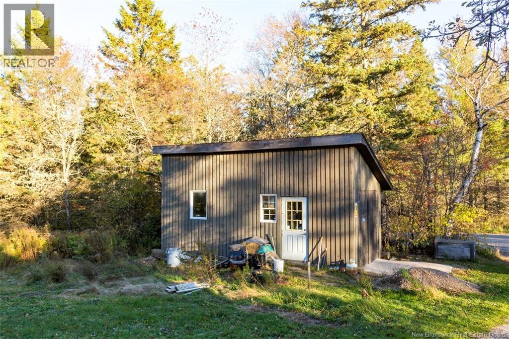 186 Sands Road Property Photo 5