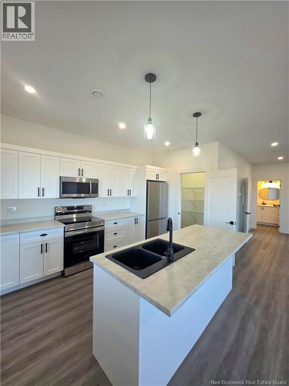 204 Bellevue Heights ... Property Photo 8