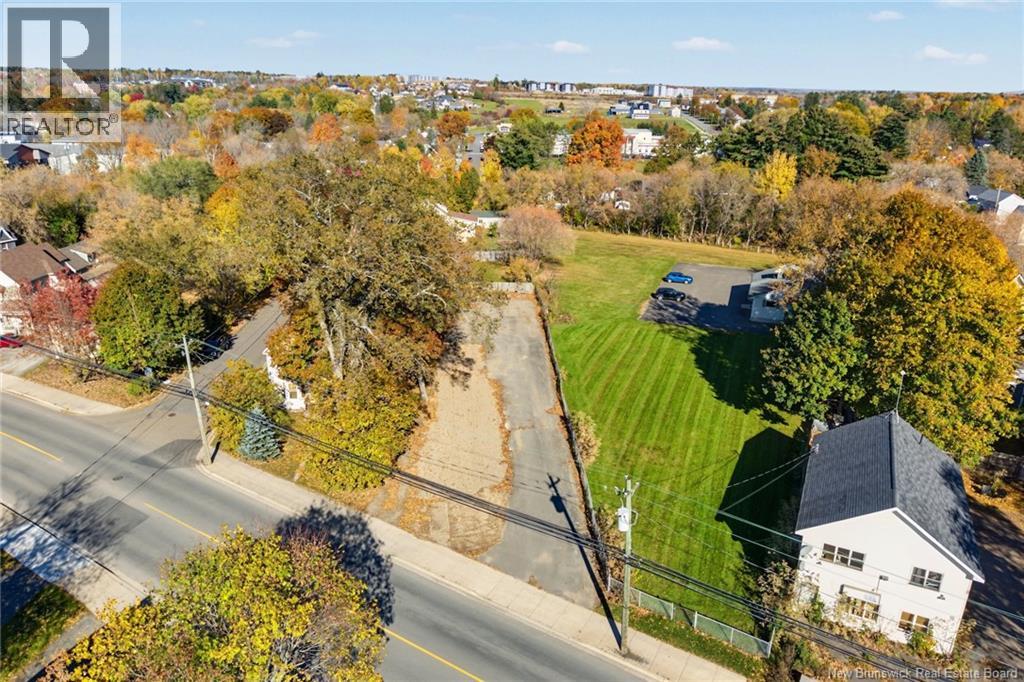 677 Union Street Property Photo 1