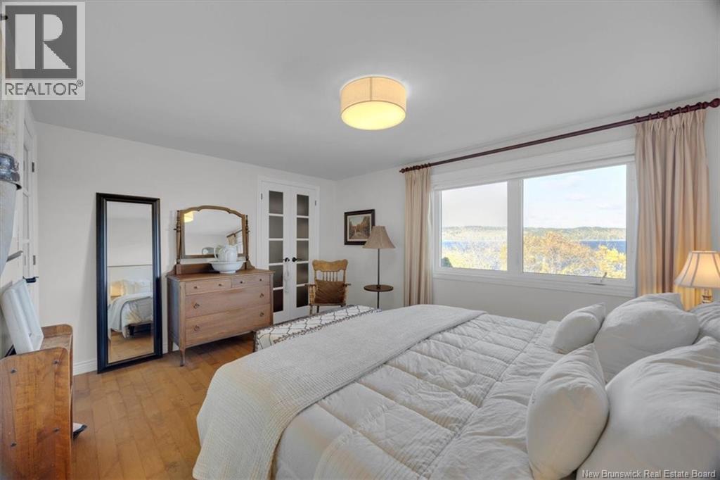 50 Beach Road Property Photo 32