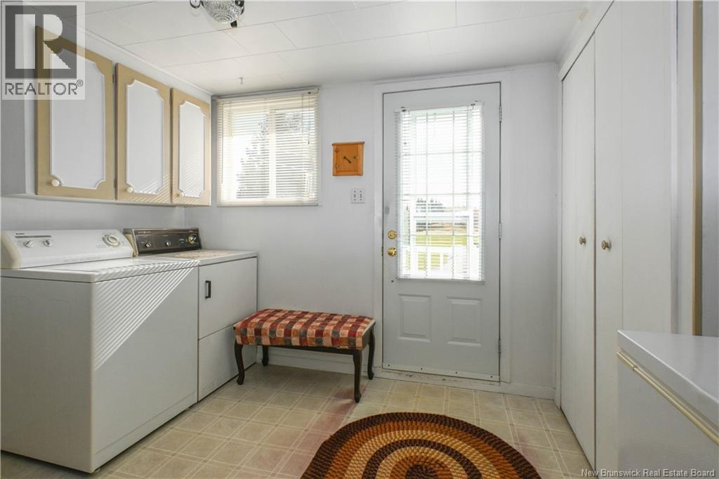 8200 Saint-paul Street Property Photo 9