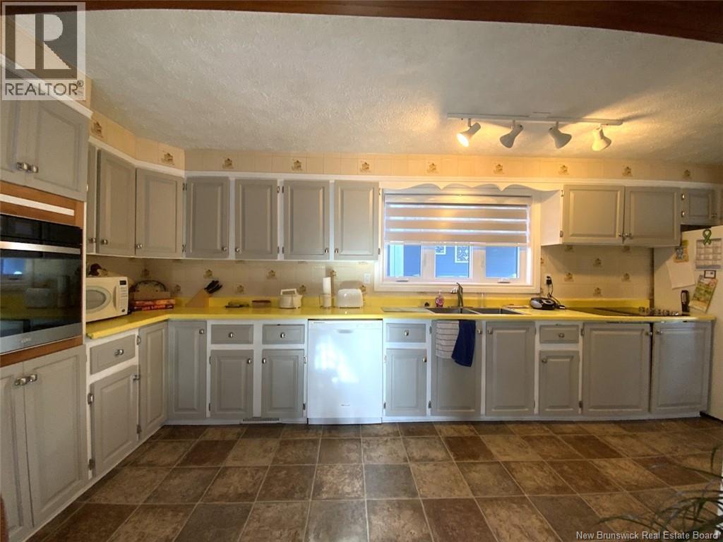 108 St-georges Avenue Property Photo 6