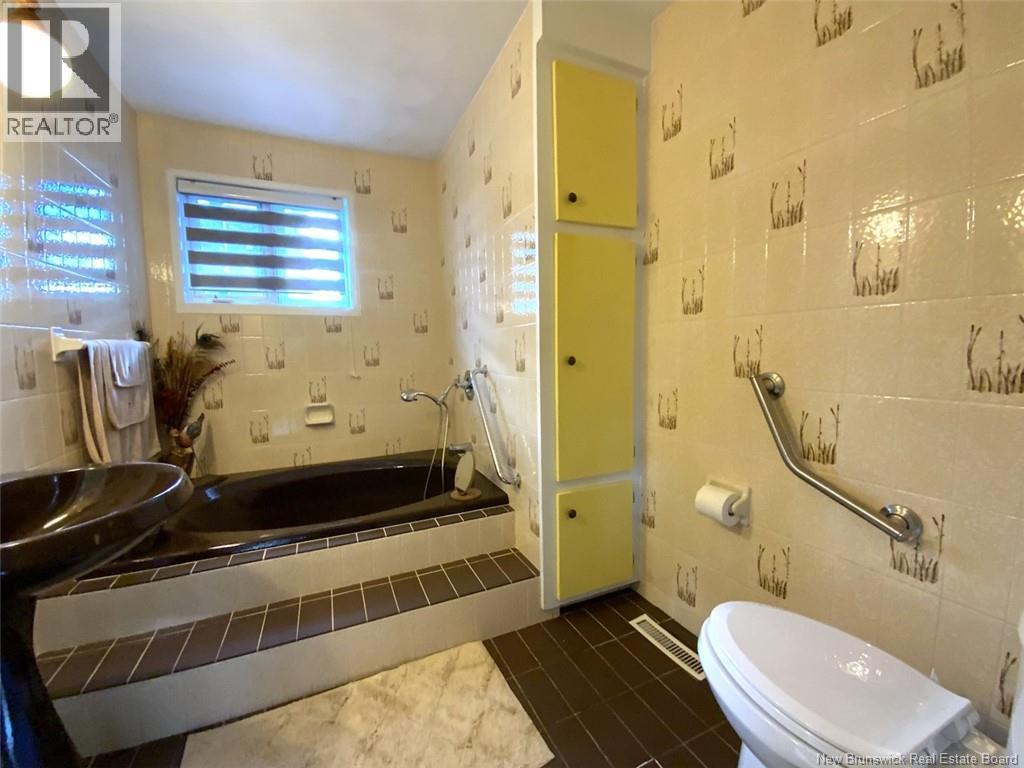 108 St-georges Avenue Property Photo 8
