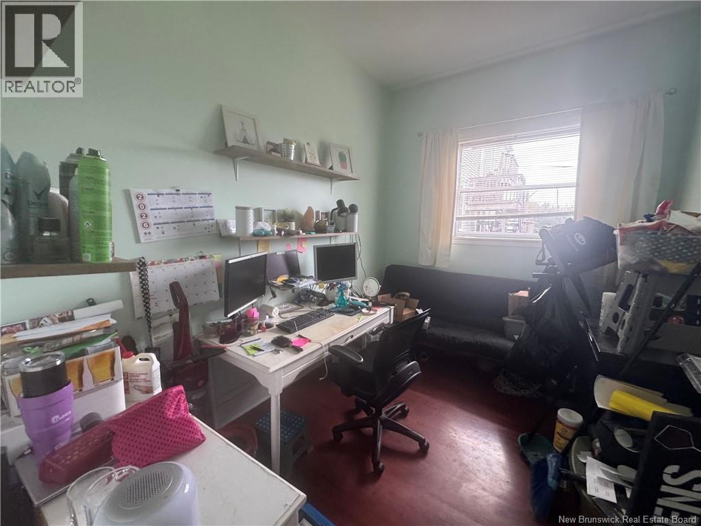 160 Charlotte Street Property Photo 6
