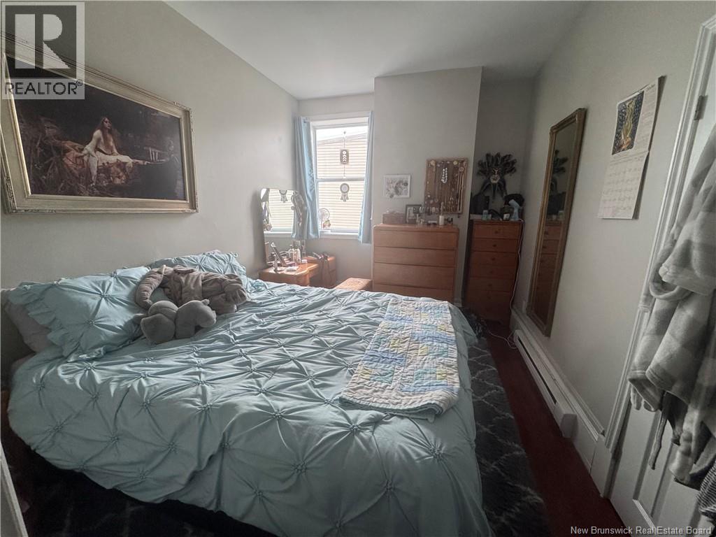 160 Charlotte Street Property Photo 9