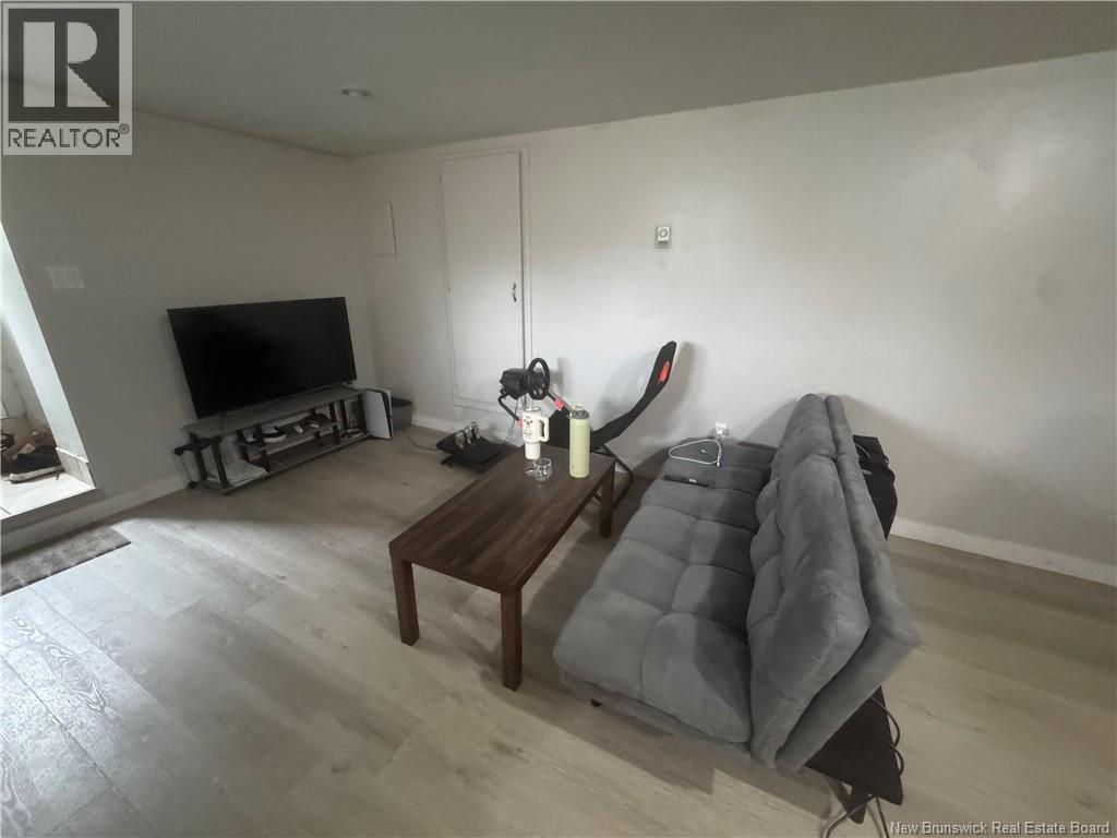 160 Charlotte Street Property Photo 15