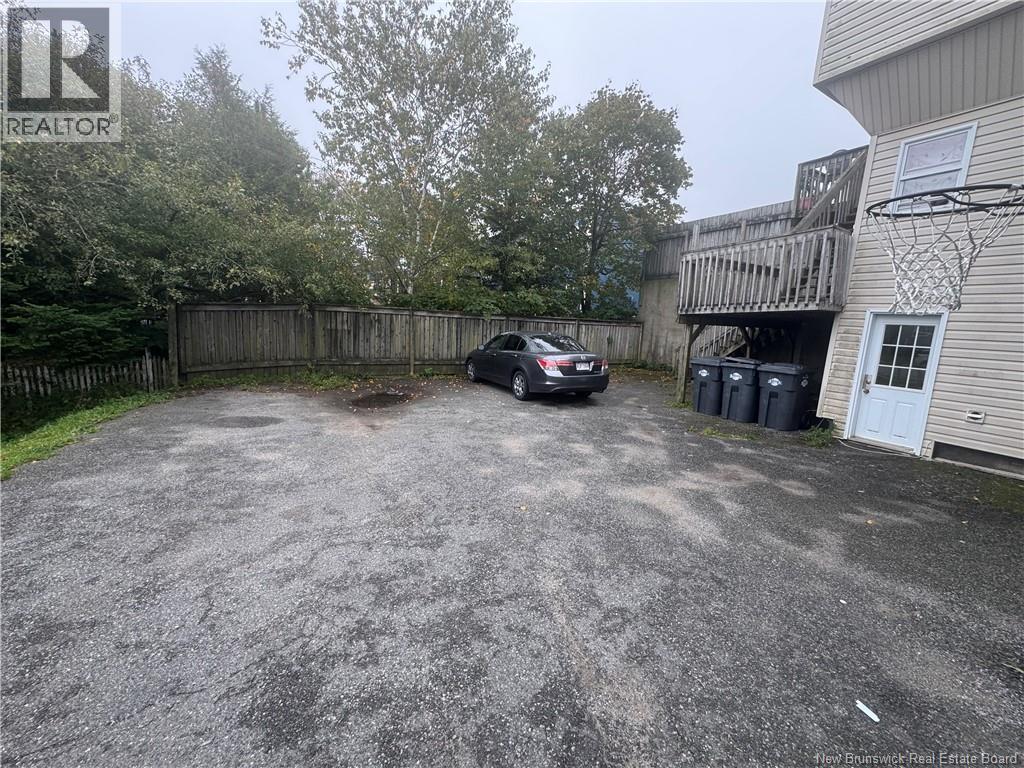 160 Charlotte Street Property Photo 17