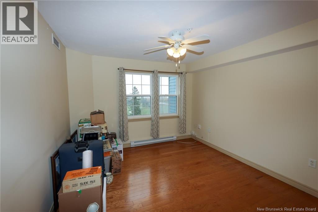 1 Golf Greens Lane Unit# 213 Property Photo 5
