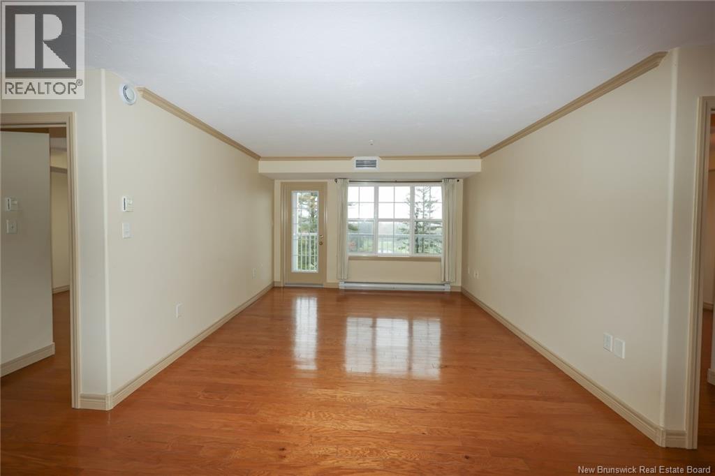 1 Golf Greens Lane Unit# 213 Property Photo 8