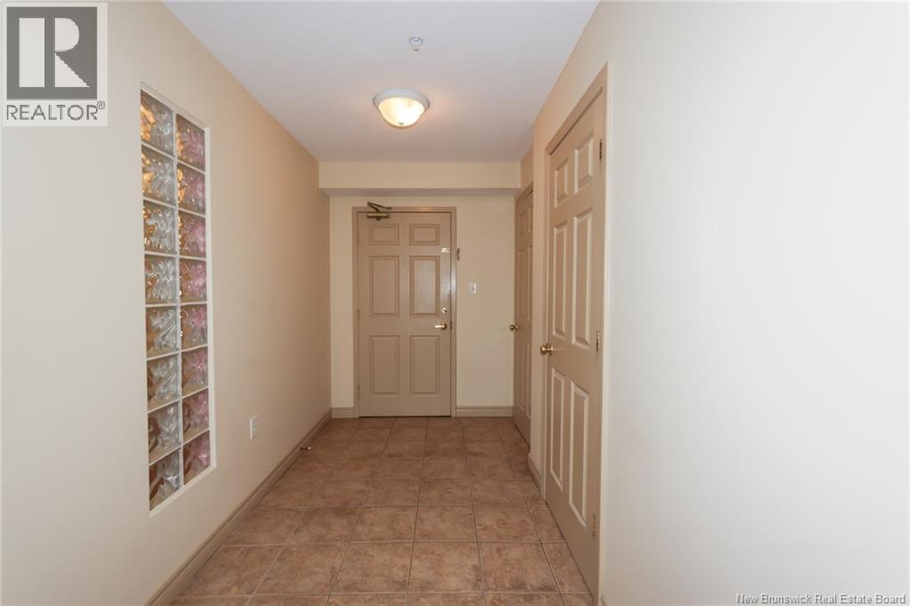 1 Golf Greens Lane Unit# 213 Property Photo 18