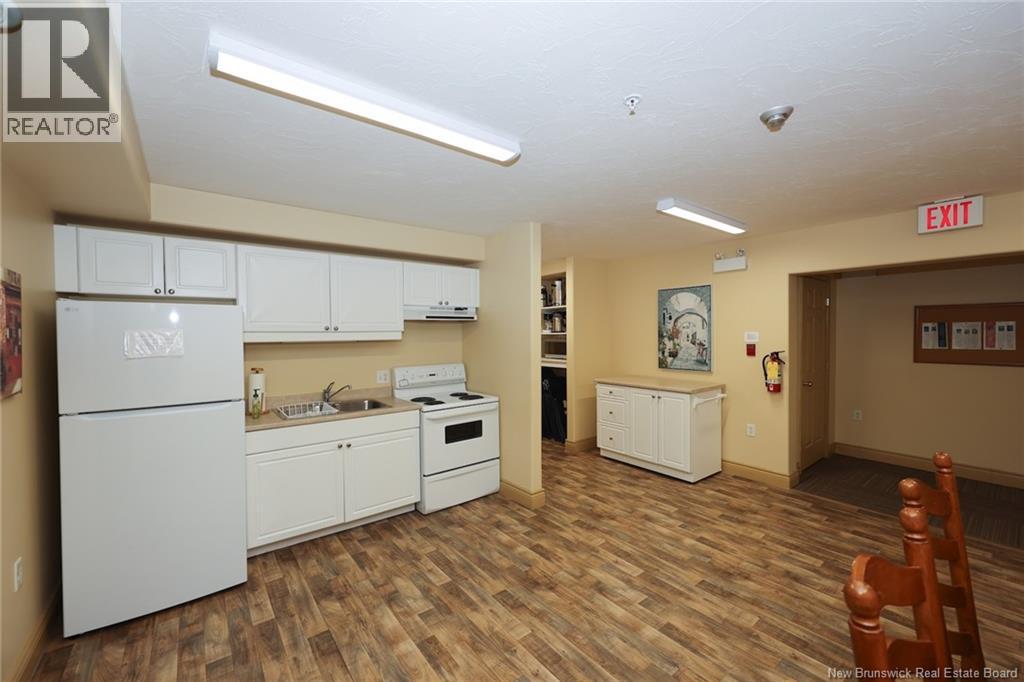 1 Golf Greens Lane Unit# 213 Property Photo 24