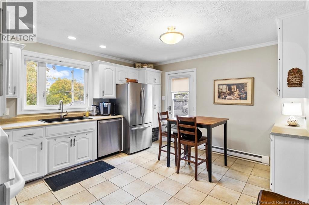 230 Case Street Property Photo 3