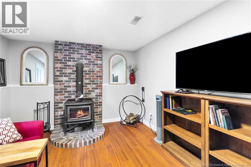 230 Case Street Property Photo 19