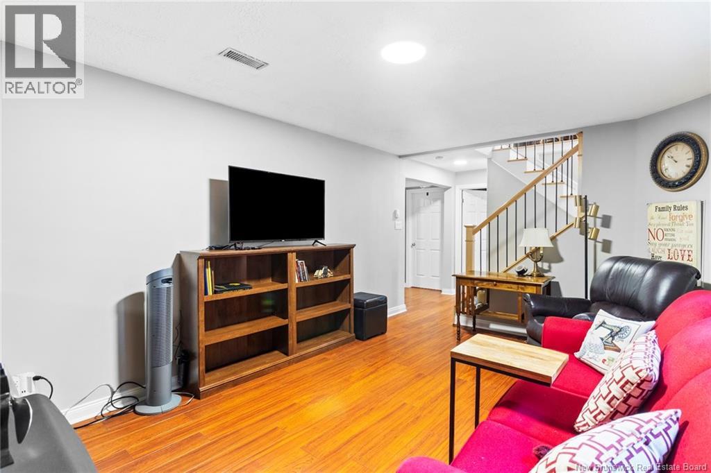 230 Case Street Property Photo 20