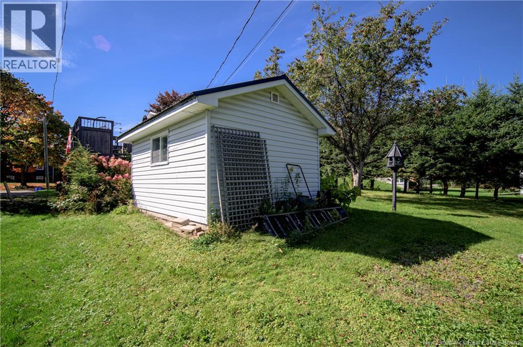 230 Case Street Property Photo 43