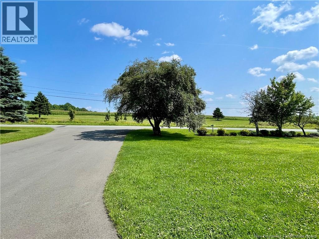 615 Rockland Road Property Photo 4