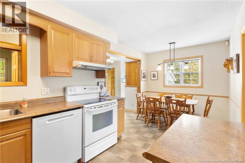 15 Lilac Crescent Property Photo 12