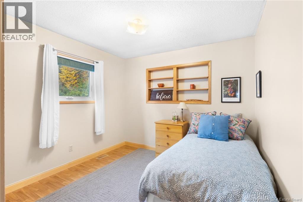 15 Lilac Crescent Property Photo 24