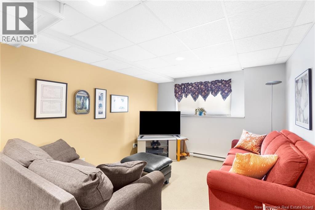 15 Lilac Crescent Property Photo 33
