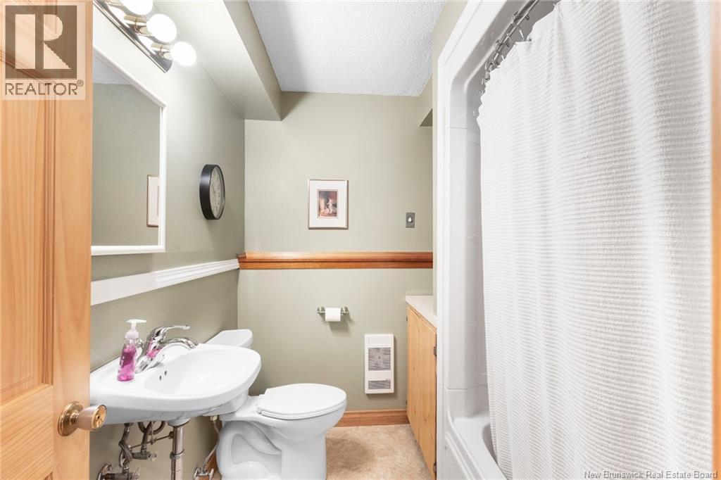 15 Lilac Crescent Property Photo 37