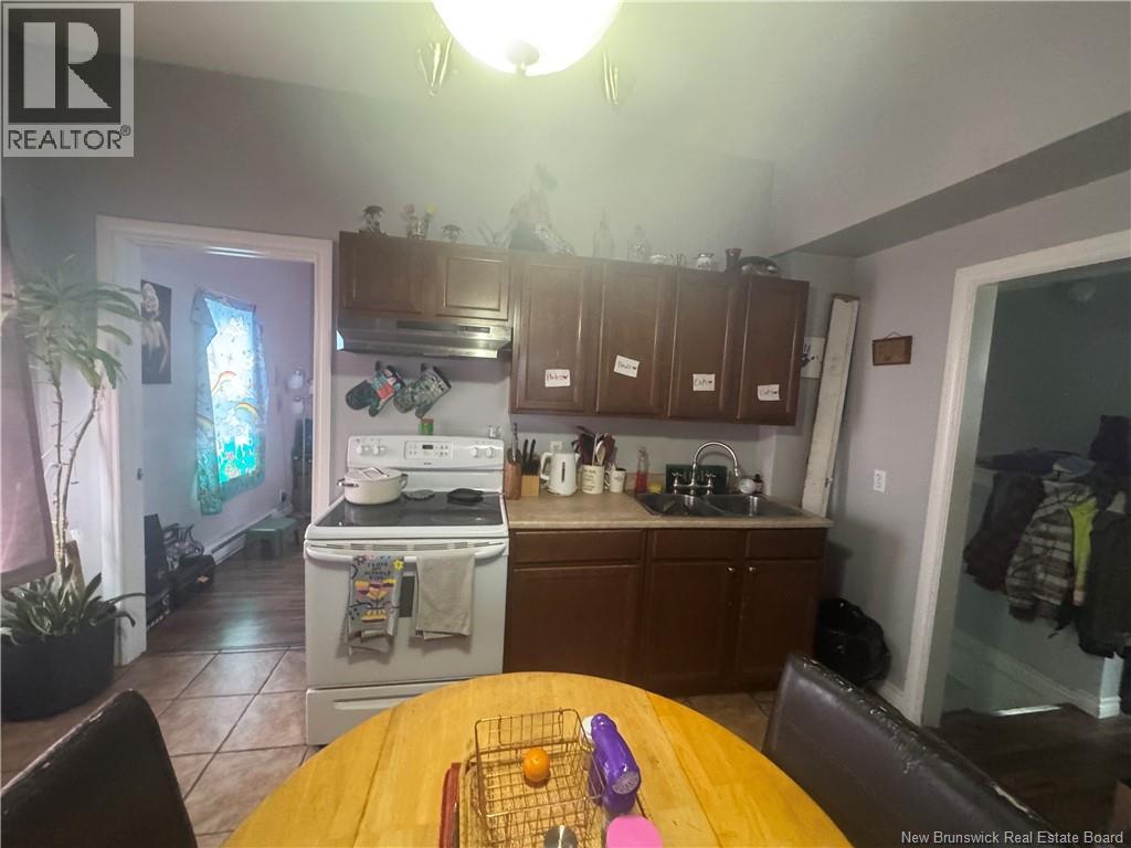 234 Guilford Street Property Photo 5