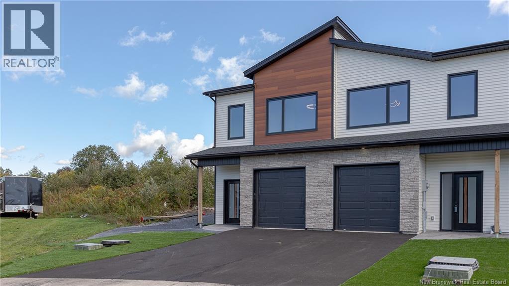 50 Oakhill Crescent Property Photo 3