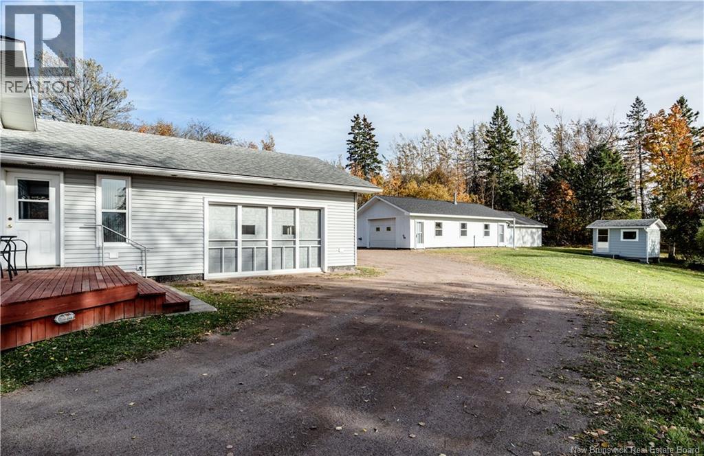 170 Beaumont Road Property Photo 2