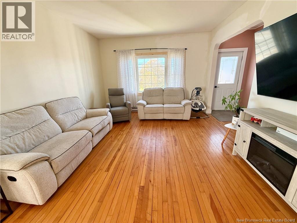 680 Bridge Street Property Photo 7