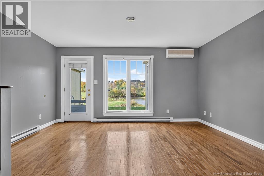 516 Riverside Drive Unit# 9 Property Photo 4