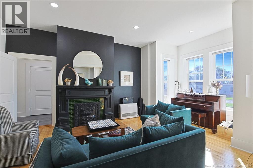 357 Dufferin Row Property Photo 11