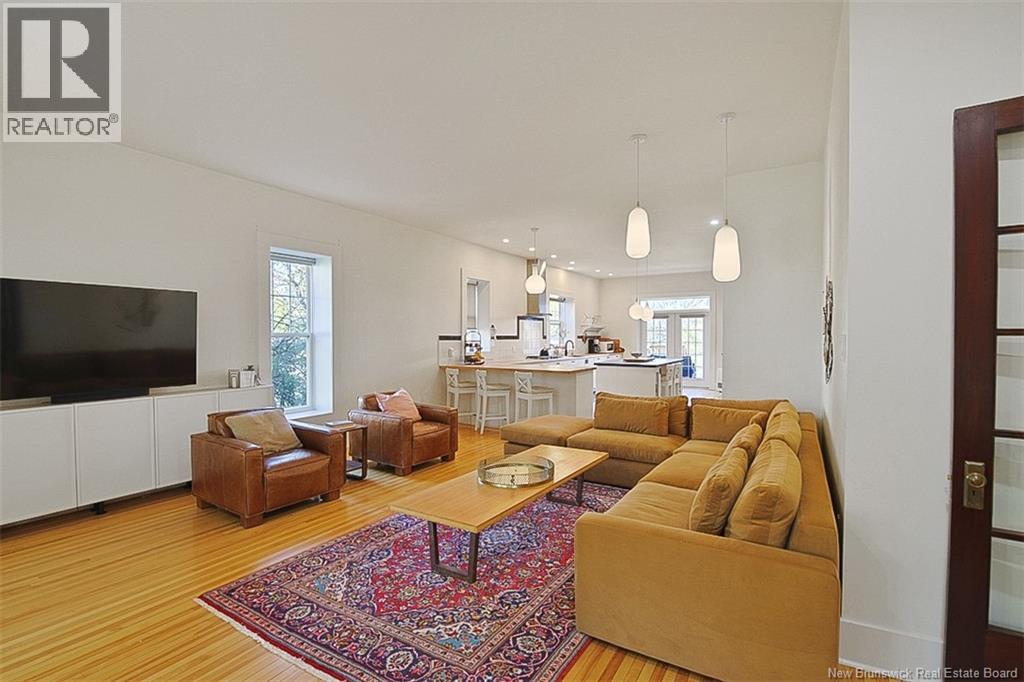 357 Dufferin Row Property Photo 16