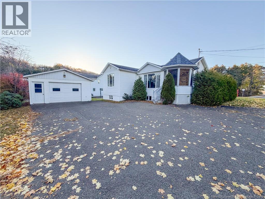 533 Broadway Boulevard West Property Photo 3
