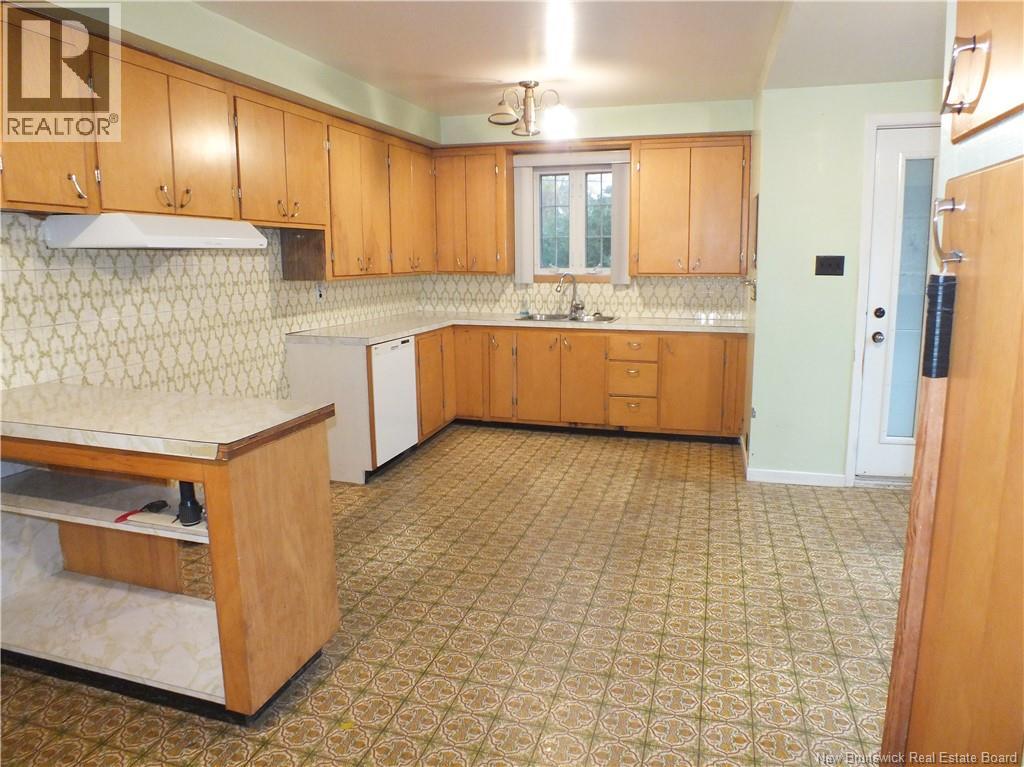 533 Broadway Boulevard West Property Photo 7