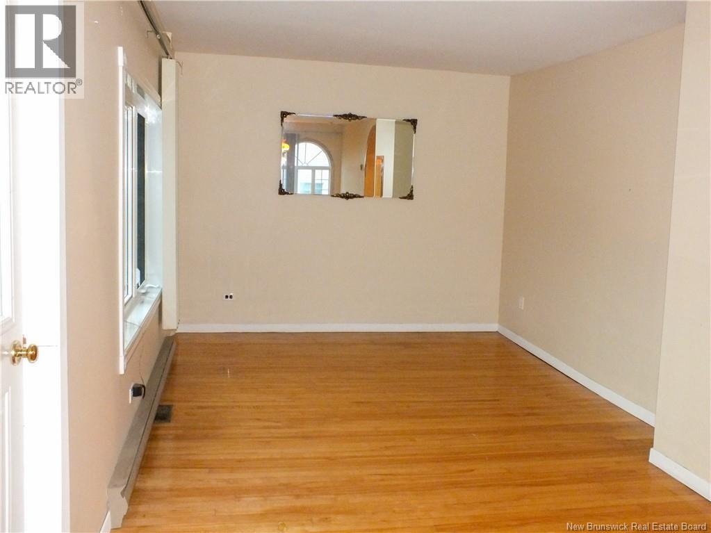 533 Broadway Boulevard West Property Photo 12