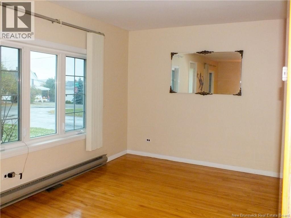 533 Broadway Boulevard West Property Photo 13