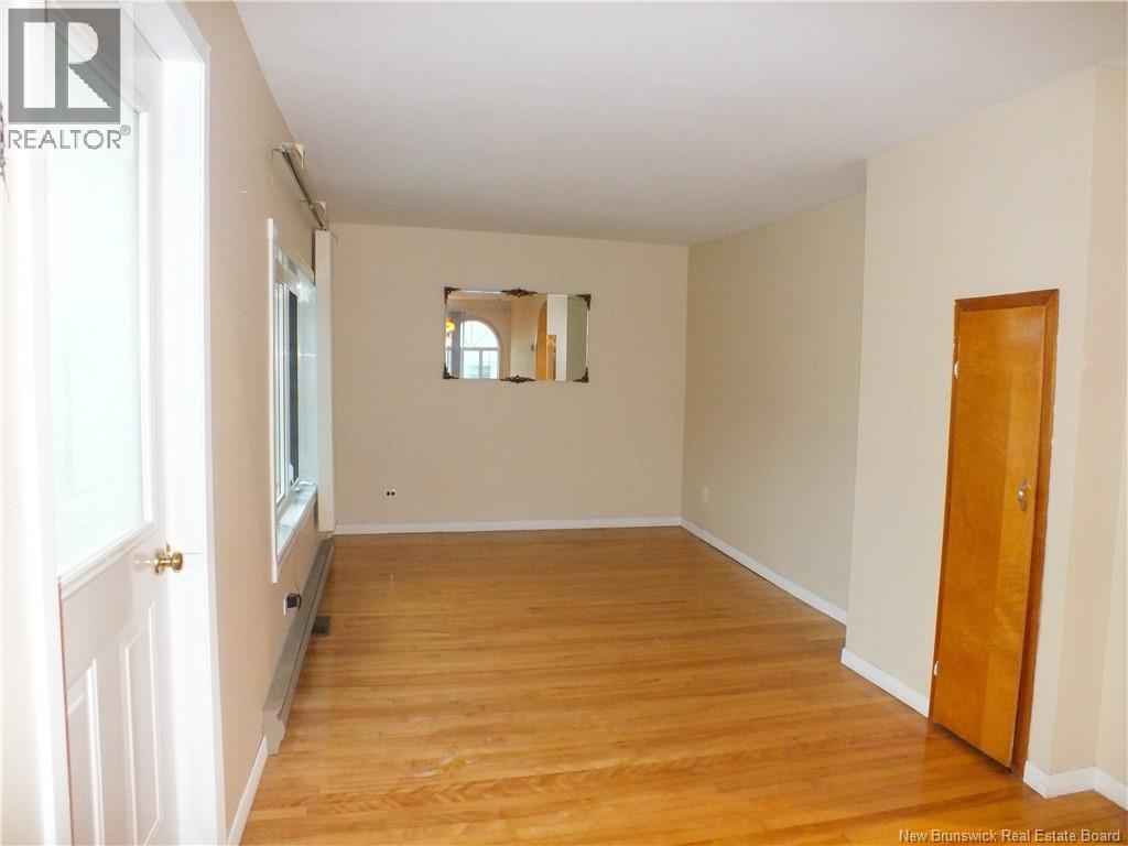 533 Broadway Boulevard West Property Photo 14