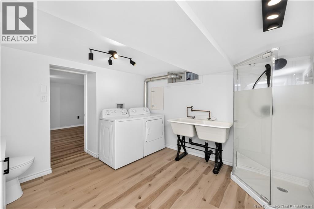 37 Winter Avenue Property Photo 33