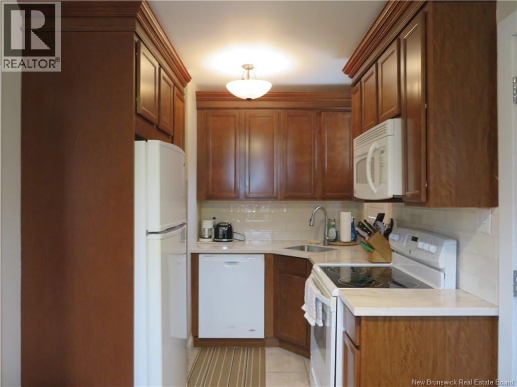692 Dunn Avenue Property Photo 5