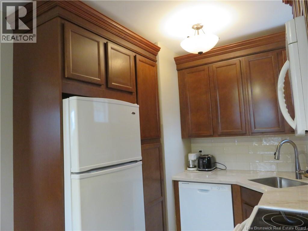 692 Dunn Avenue Property Photo 7