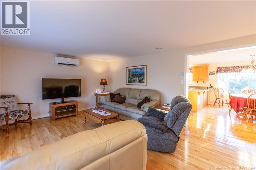 50 Charles Street Property Photo 8