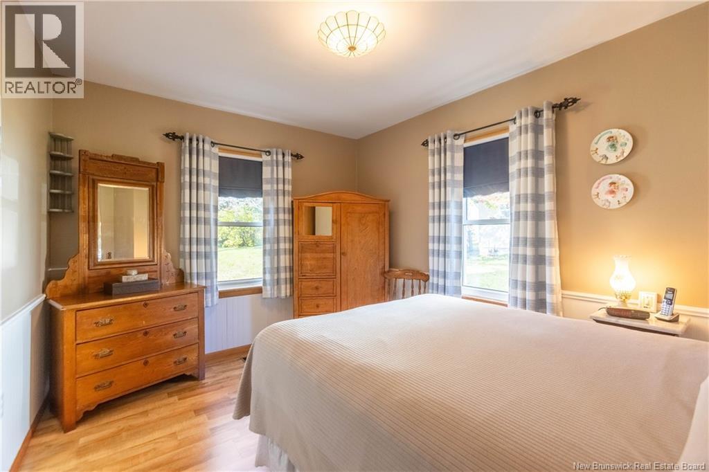 12 Pringle Street Property Photo 22