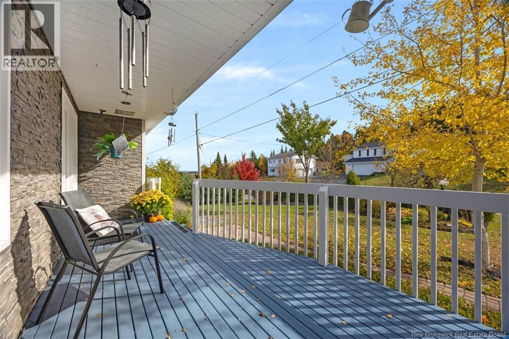 38 Edgemount Drive Property Photo 5