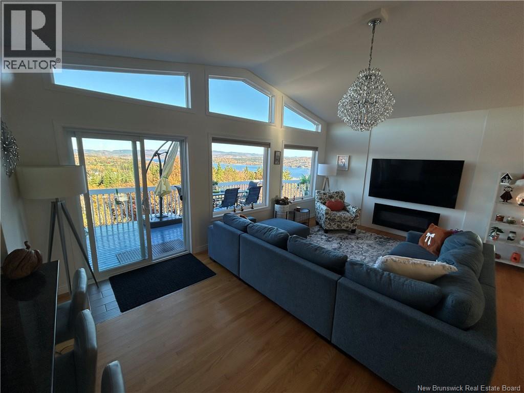 38 Edgemount Drive Property Photo 12