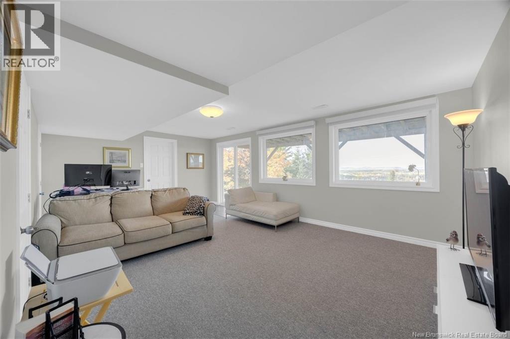 38 Edgemount Drive Property Photo 33