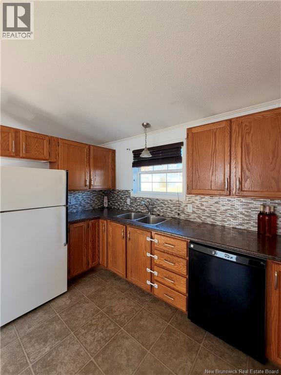 71 Travis Street Property Photo 6