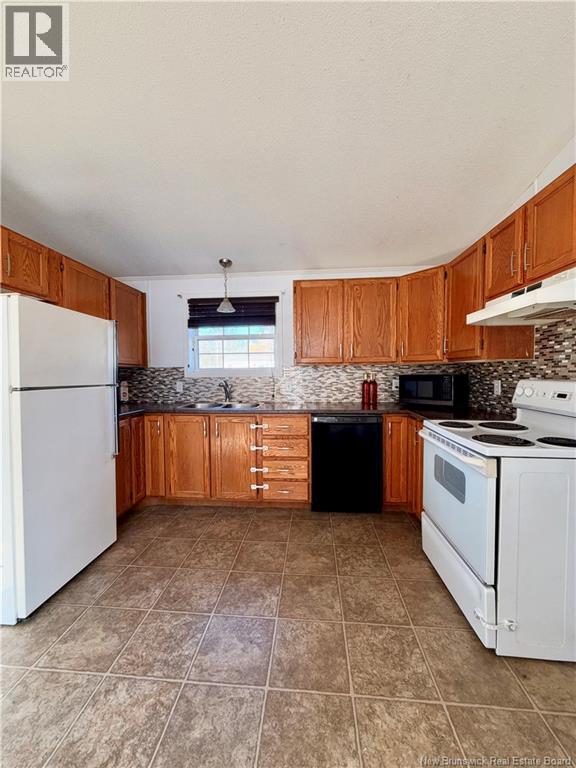 71 Travis Street Property Photo 7