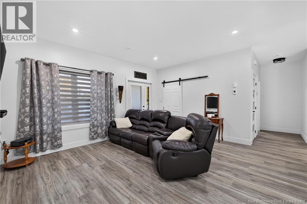 191 Welsh Road Property Photo 12