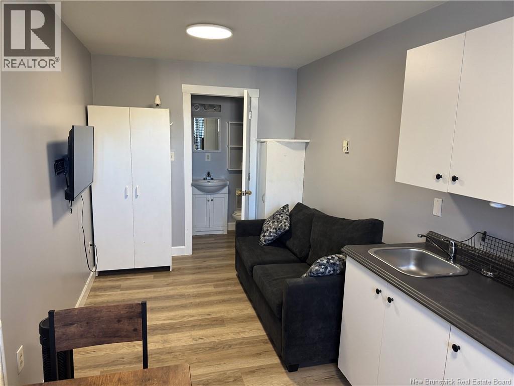 558 Bonita Avenue Property Photo 10