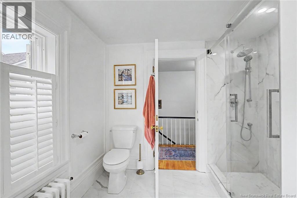 122 Waterloo Row Property Photo 26